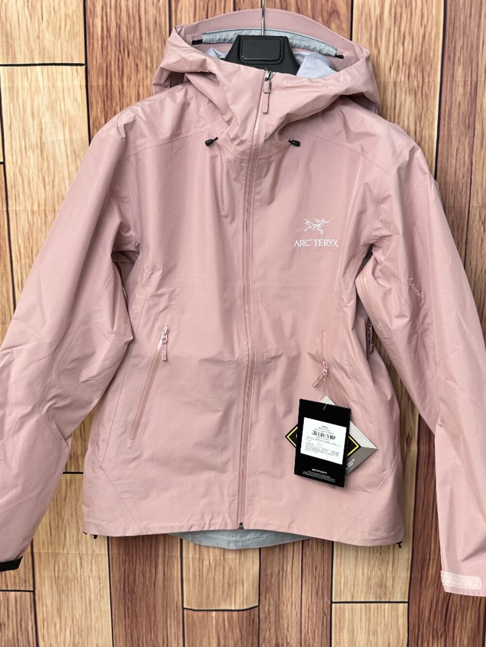 Arc'teryx Pink Hooded GORE-TEX Waterproof Hard Shell Jacket – Size S